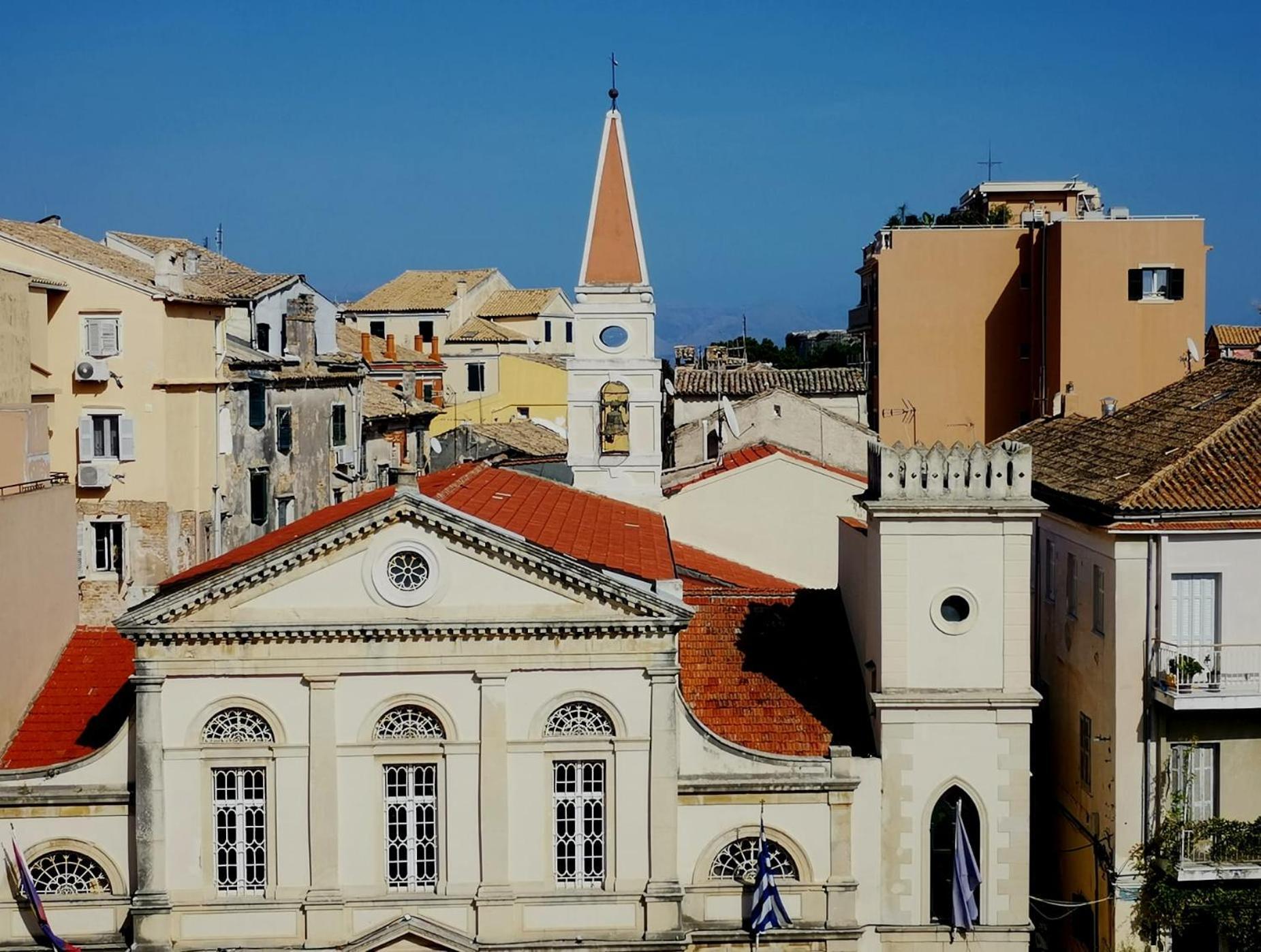 Attic Flat At San Giacomo Square-Corfu Town Apartment Bagian luar foto