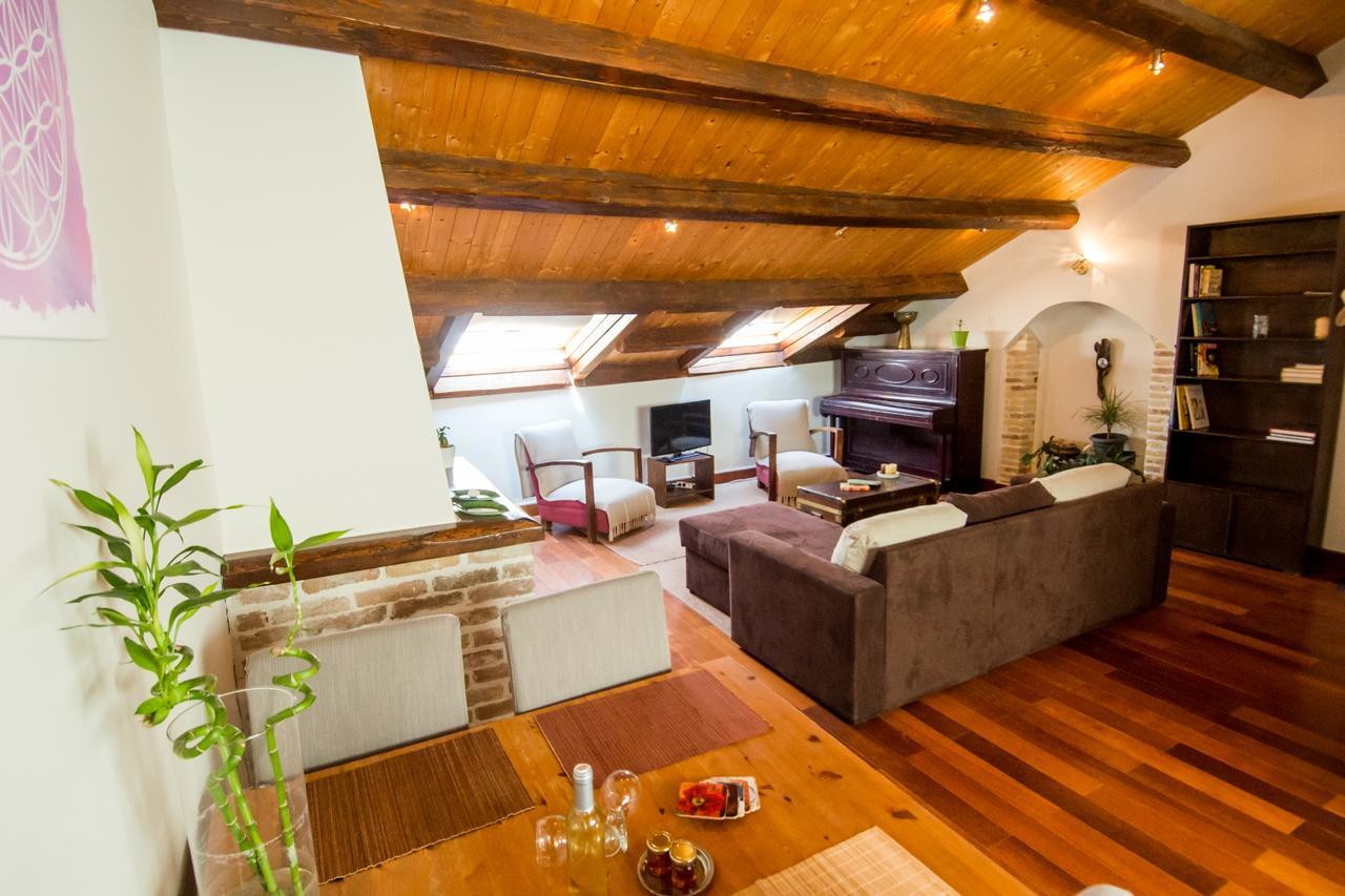 Attic Flat At San Giacomo Square-Corfu Town Apartment Bagian luar foto