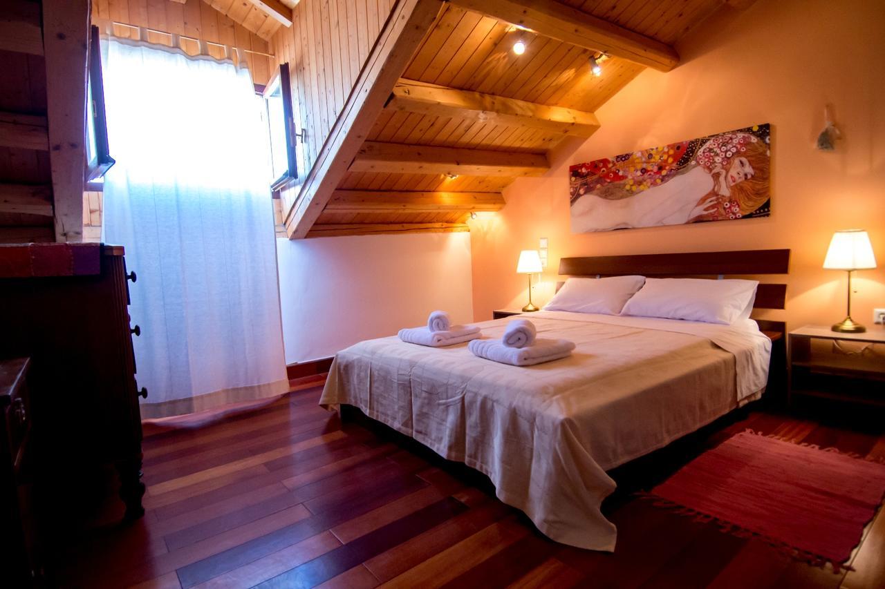 Attic Flat At San Giacomo Square-Corfu Town Apartment Bagian luar foto